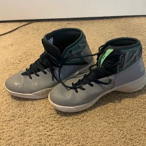 Under Armour Men’s UA Rocket 2 Sneakers (Grey/Green, Size 7.5 Men’s) 1286385-036